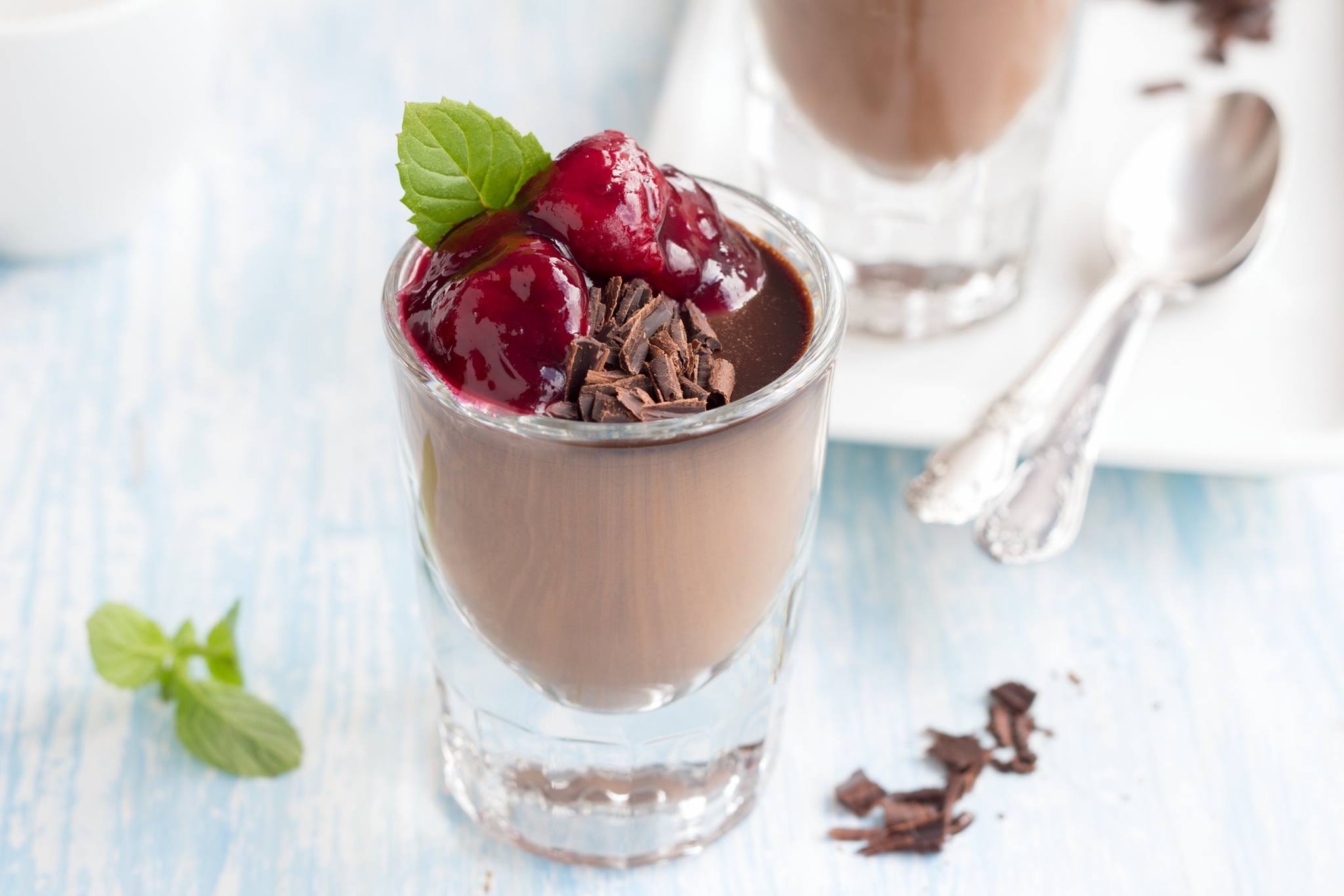 3 Easy Superfood Chocolate Recipes For Glowing Skin & Happy Body