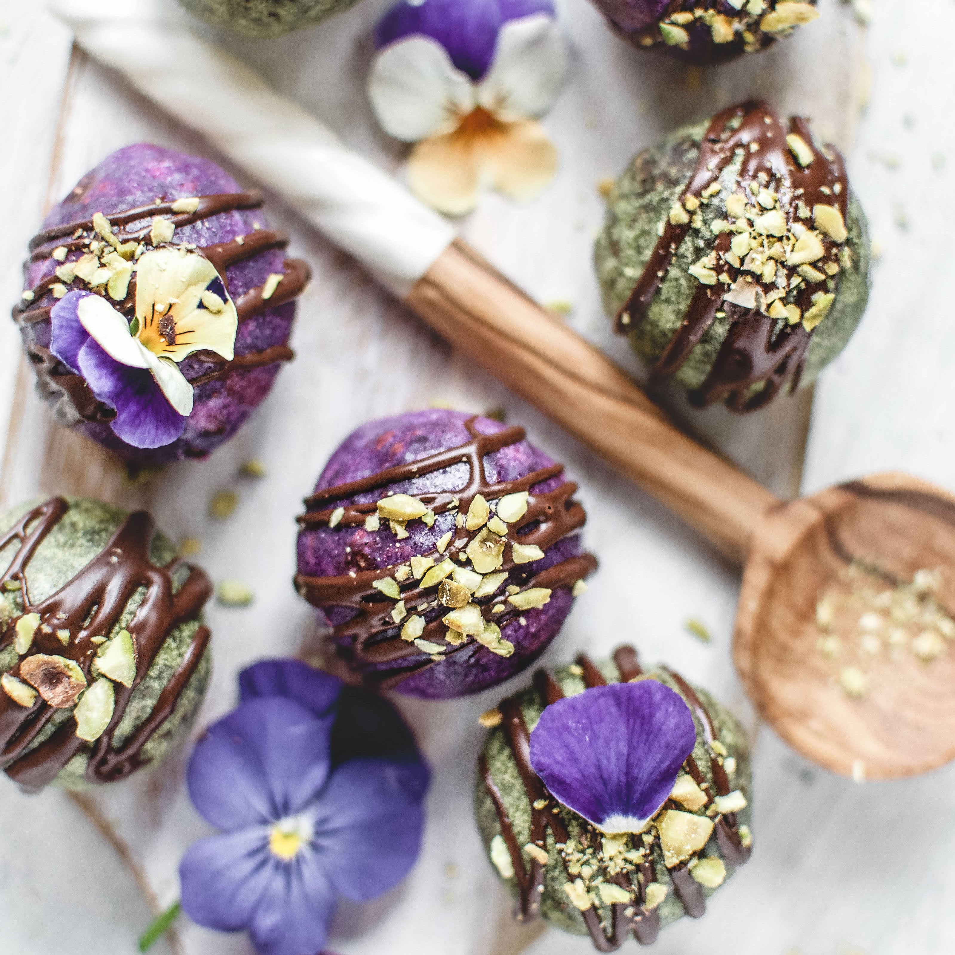 Stress-Relieving Adaptogenic Moon Balls 