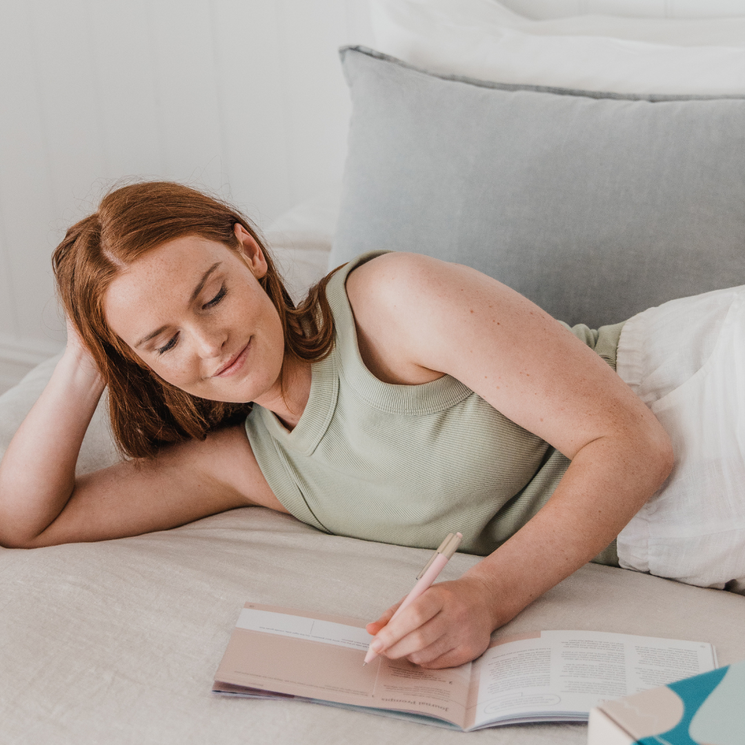 5 journal prompts to reconnect with yourself