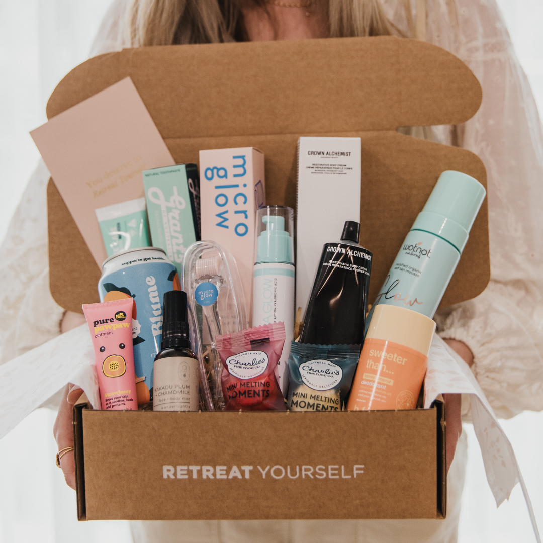 The brands & products in the 'Discover Your Glow' Mystery Box