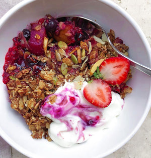 Delicious pear & berry breaky crumble
