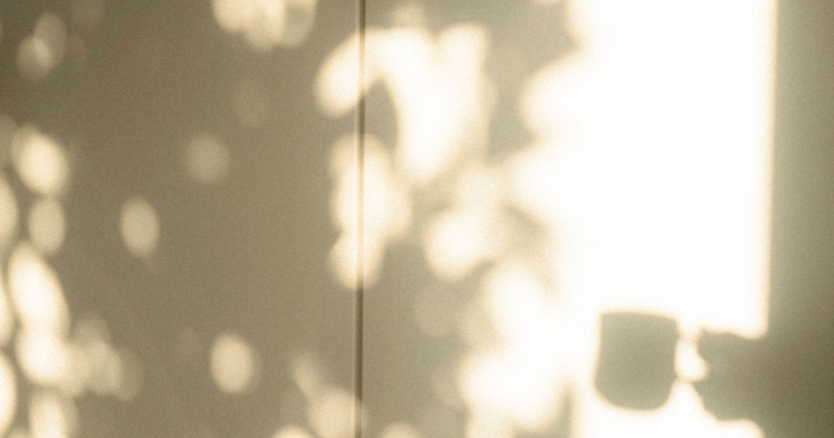 How to ground yourself when you're overwhelmed (no extra time needed)