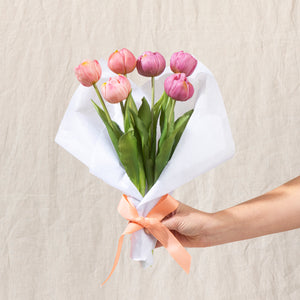 Studio Alyssum x Retreat Yourself 'Forever Flowers' (6 stems)