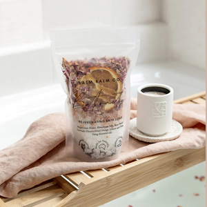 Rejuvenating Bath Soak - Blushing Pink