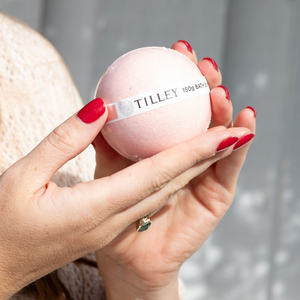 Tilley Soaps - Classic White Bath Bomb (Peony Rose)