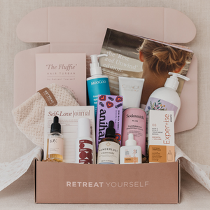 This is everything inside the Autumn 'Rest & Unwind' Retreat Box...