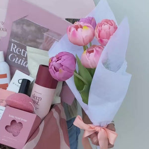 Studio Alyssum x Retreat Yourself - 'Forever Flowers' Gift Hamper