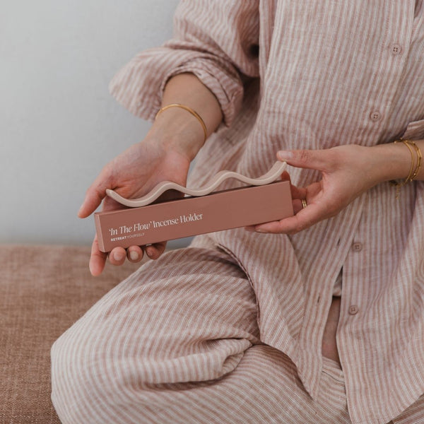 retreat-yourself-in-the-flow-incense-holder