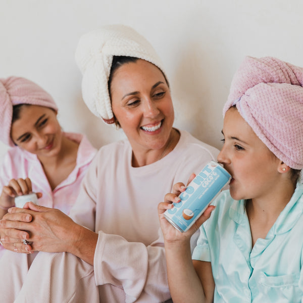 retreat-yourself-mum-daughter-self-care-gift-bundle-drink